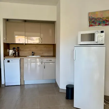 Apartment Le Petit Port - 2pers - Histoire De Cles